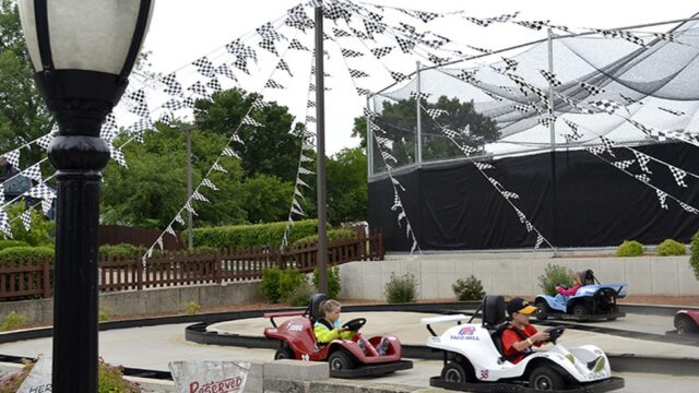 Single Location 4 Kids Party Rentals in Joliet, IL