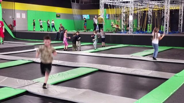 Single Location 16 Kids Party Rentals in Eugene, OR