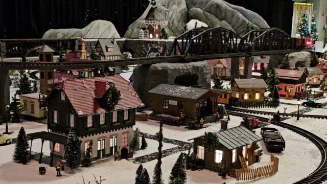 Single Location 10 Kids Party Rentals in Davenport, IA