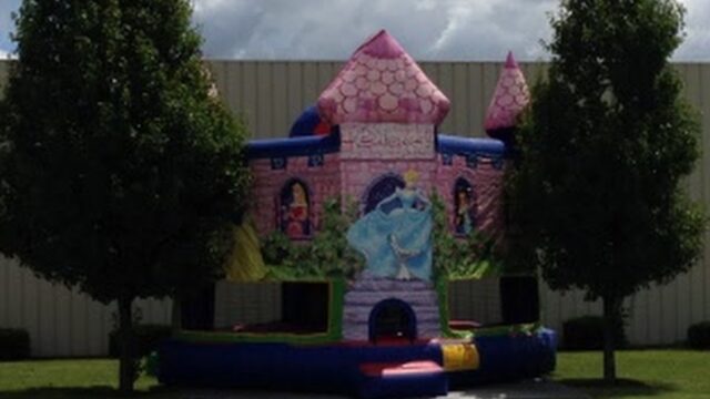 Single Location 32 Kids Party Rentals in Naperville, IL