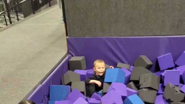 Single Location 4 Kids Party Rentals in Topeka, KS