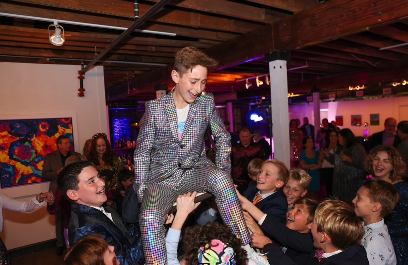 Single Category 46 Kids Party DJs Near You
